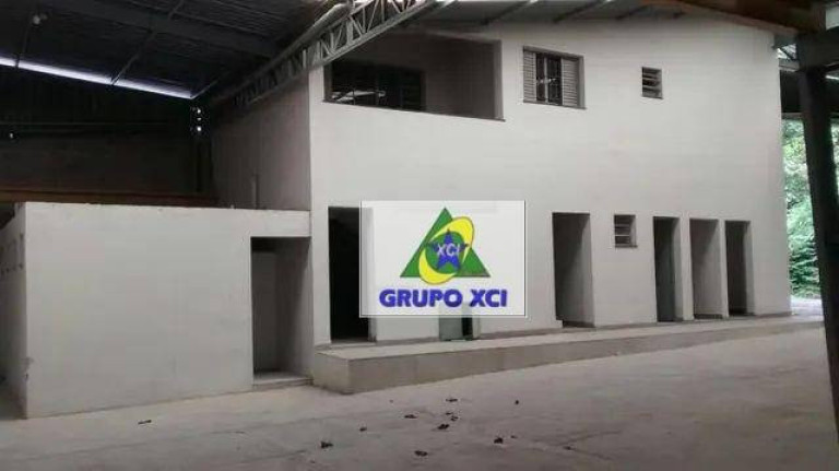 Galpão à Venda ou Locação, 2.800 m² em Vila Jaraguá - São Paulo