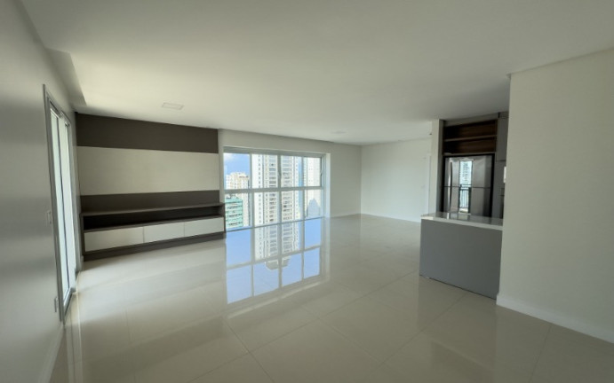 Imagem Apartamento com 4 Quartos à Venda, 146 m² em Centro - Balneário Camboriú