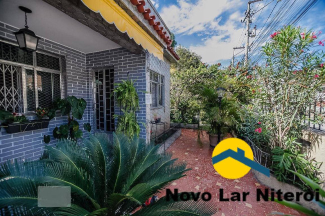 Imagem Casa com 3 Quartos à Venda, 450 m² em Barreto - Niterói Imagem Casa com 3 Quartos à Venda, 450 m² em Barreto - Niterói