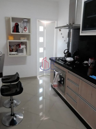 Imagem Apartamento com 2 Quartos à Venda, 58 m² em Cocaia - Guarulhos