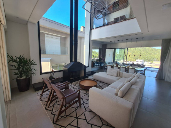 Imagem Casa com 4 Quartos à Venda, 446 m² em Tamboré - Barueri Imagem Casa com 4 Quartos à Venda, 446 m² em Tamboré - Barueri