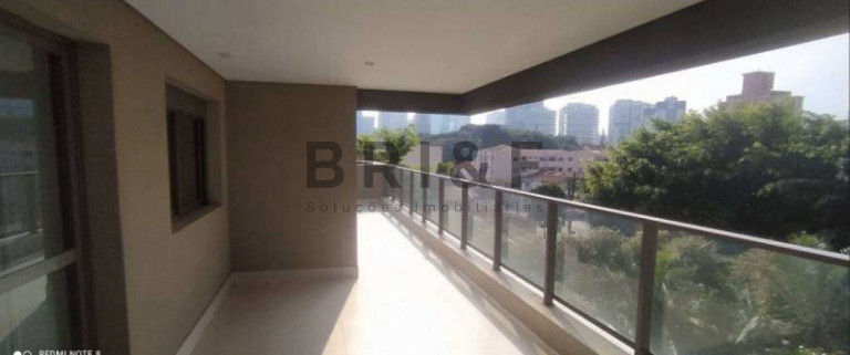 Apartamento com 3 Quartos à Venda, 148 m² em Santo Amaro - São Paulo