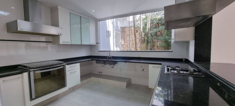 Imagem Casa com 5 Quartos para Alugar, 1.095 m² em Barra Da Tijuca - Rio De Janeiro