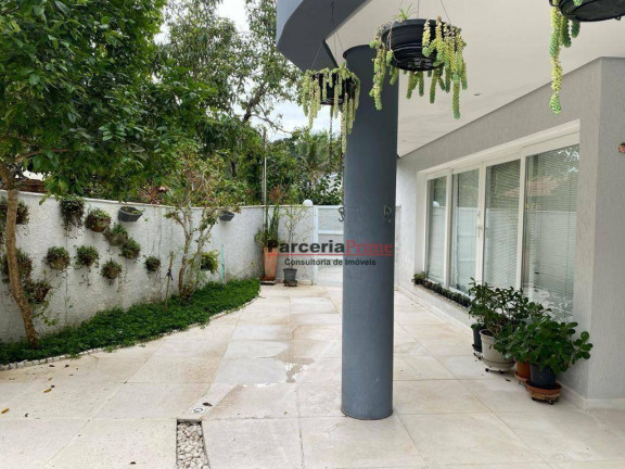 Imagem Casa com 5 Quartos à Venda, 374 m² em Riviera Módulo 18 - Bertioga Imagem Casa com 5 Quartos à Venda, 374 m² em Riviera Módulo 18 - Bertioga