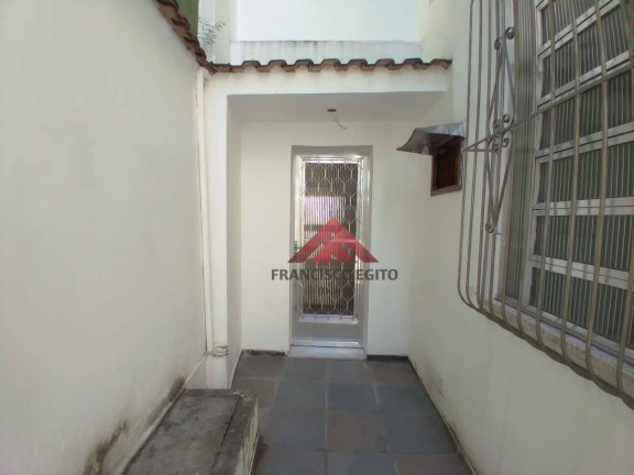 Imagem Casa com 4 Quartos à Venda, 130 m² em Venda Da Cruz - Niterói Imagem Casa com 4 Quartos à Venda, 130 m² em Venda Da Cruz - Niterói