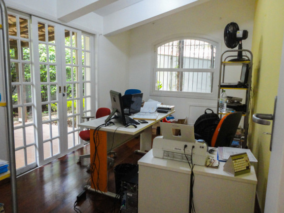 Imagem Casa com 3 Quartos à Venda, em Morumbi - São Paulo Imagem Casa com 3 Quartos à Venda, em Morumbi - São Paulo