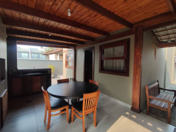Imagem Casa com 2 Quartos à Venda, 330 m² em Salinas - Balneário Barra Do Sul Imagem Casa com 2 Quartos à Venda, 330 m² em Salinas - Balneário Barra Do Sul