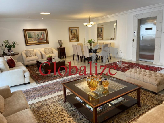Imóvel com 4 Quartos à Venda, 257 m² em Gonzaga - Santos