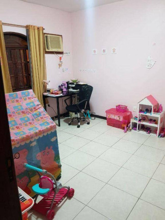 Imagem Casa com 3 Quartos à Venda, 192 m² em Campo Grande - Rio De Janeiro