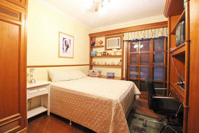 Imagem Casa com 4 Quartos à Venda, 381 m² em Chácara Das Pedras - Porto Alegre