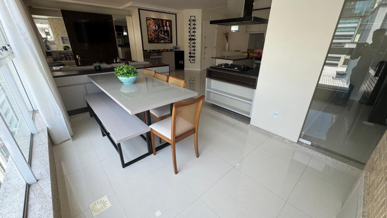Imagem Apartamento com 3 Quartos à Venda, 122 m² em Meia Praia - Itapema Imagem Apartamento com 3 Quartos à Venda, 122 m² em Meia Praia - Itapema