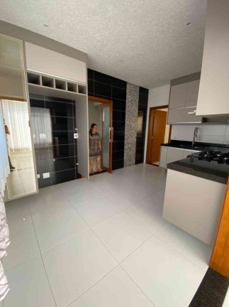 Imagem Casa com 4 Quartos à Venda, 250 m² em Aruã - Mogi Das Cruzes Imagem Casa com 4 Quartos à Venda, 250 m² em Aruã - Mogi Das Cruzes