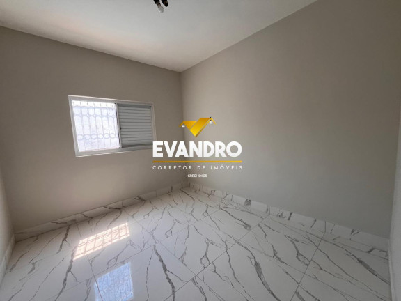 Imagem Casa com 3 Quartos à Venda, 720 m² em Santa Cruz - Cuiabá Imagem Casa com 3 Quartos à Venda, 720 m² em Santa Cruz - Cuiabá