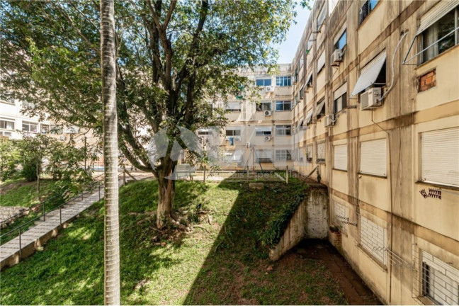 Imagem Apartamento com 2 Quartos à Venda, 52 m² em Santo Antônio - Porto Alegre Imagem Apartamento com 2 Quartos à Venda, 52 m² em Santo Antônio - Porto Alegre