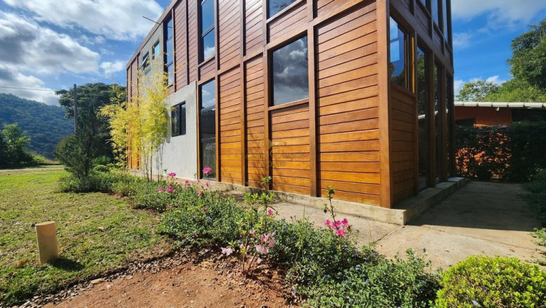 Imagem Casa com 3 Quartos à Venda, 523 m² em Vale Alpino - Teresópolis Imagem Casa com 3 Quartos à Venda, 523 m² em Vale Alpino - Teresópolis