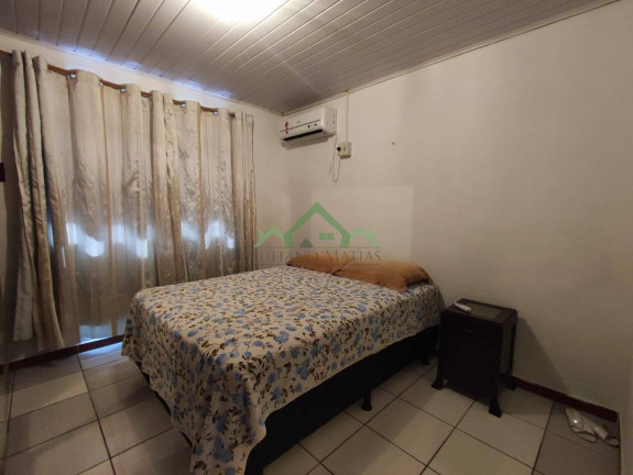Imagem Casa com 4 Quartos à Venda, 300 m² em Centro - Balneário Barra Do Sul Imagem Casa com 4 Quartos à Venda, 300 m² em Centro - Balneário Barra Do Sul