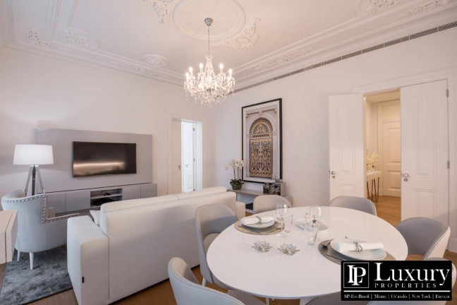 Imagem Apartamento com 3 Quartos à Venda, 190 m² em Centro - Lisboa Imagem Apartamento com 3 Quartos à Venda, 190 m² em Centro - Lisboa