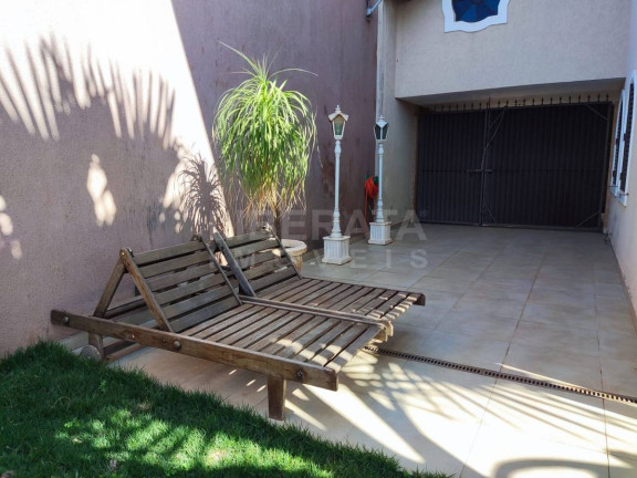 Imagem Casa com 3 Quartos à Venda, 293 m² em Champagnat - Londrina Imagem Casa com 3 Quartos à Venda, 293 m² em Champagnat - Londrina