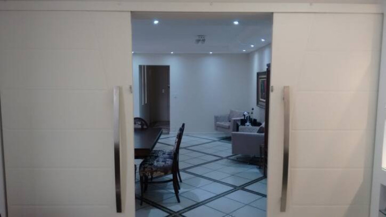 Imagem Apartamento com 5 Quartos à Venda, 273 m² em Centro - Florianópolis Imagem Apartamento com 5 Quartos à Venda, 273 m² em Centro - Florianópolis
