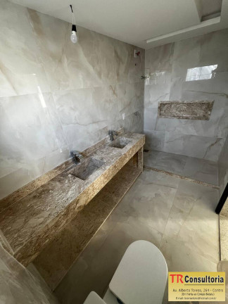 Imagem Casa com 3 Quartos à Venda, 420 m² em Parque Rodoviário - Campos Dos Goytacazes