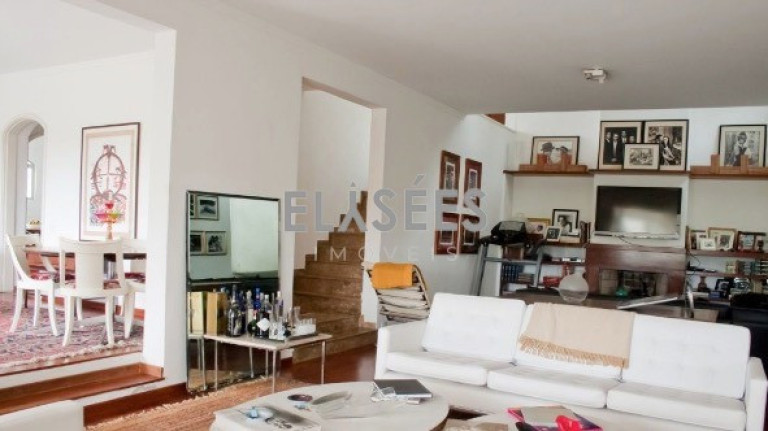 Imagem Sobrado com 4 Quartos à Venda, 386 m² em Morumbi - São Paulo Imagem Sobrado com 4 Quartos à Venda, 386 m² em Morumbi - São Paulo