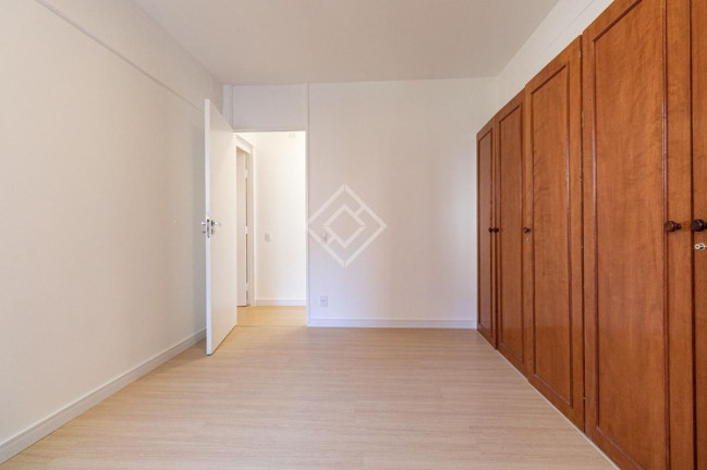 Imagem Apartamento com 3 Quartos à Venda, 121 m² em Itaim Bibi - São Paulo Imagem Apartamento com 3 Quartos à Venda, 121 m² em Itaim Bibi - São Paulo