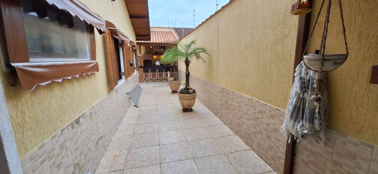 Imagem Casa com 3 Quartos à Venda, em Parque Balneário Oasis - Peruíbe Imagem Casa com 3 Quartos à Venda, em Parque Balneário Oasis - Peruíbe