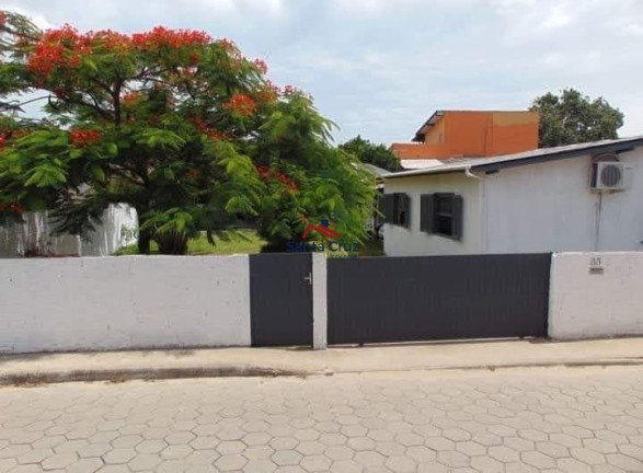 Imagem Casa com 5 Quartos à Venda, 420 m² em São João Do Rio Vermelho - Florianópolis Imagem Casa com 5 Quartos à Venda, 420 m² em São João Do Rio Vermelho - Florianópolis