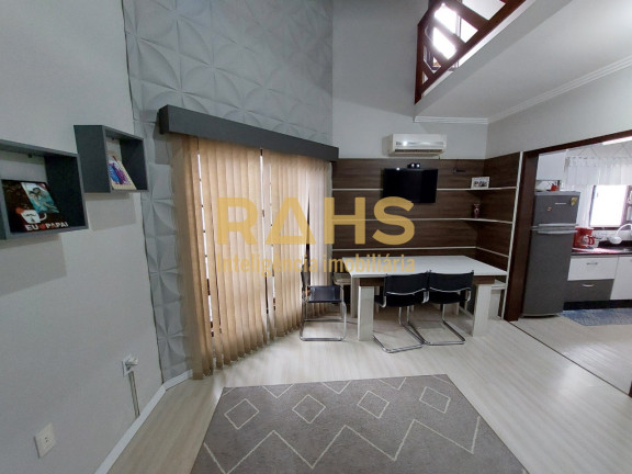 Imagem Casa com 4 Quartos à Venda, 175 m² em Vila Nova - Joinville Imagem Casa com 4 Quartos à Venda, 175 m² em Vila Nova - Joinville