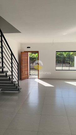 Imagem Sobrado com 3 Quartos à Venda, 150 m² em Centro - Balneário Piçarras Imagem Sobrado com 3 Quartos à Venda, 150 m² em Centro - Balneário Piçarras