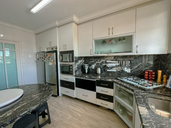 Imagem Cobertura com 3 Quartos à Venda, 455 m² em Balneário - Florianópolis Imagem Cobertura com 3 Quartos à Venda, 455 m² em Balneário - Florianópolis