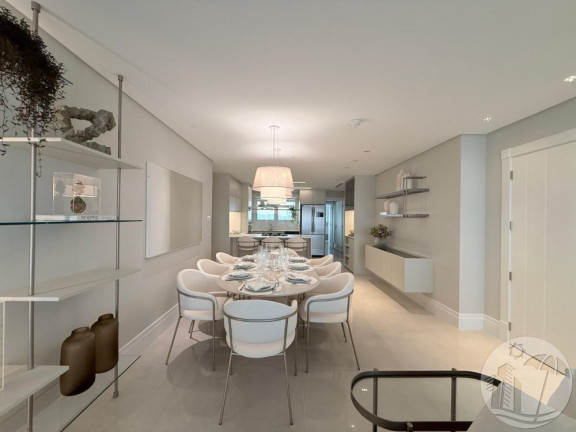 Imagem Apartamento com 4 Quartos à Venda, 196 m² em Centro - Balneário Camboriú Imagem Apartamento com 4 Quartos à Venda, 196 m² em Centro - Balneário Camboriú