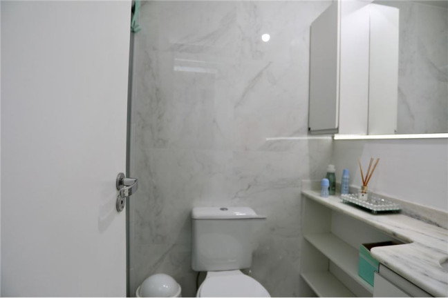 Imagem Imóvel com 3 Quartos à Venda, em Vila Ipiranga - Porto Alegre Imagem Imóvel com 3 Quartos à Venda, em Vila Ipiranga - Porto Alegre
