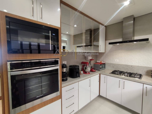 Imagem Casa com 3 Quartos à Venda, 250 m² em Vila Nelo Cariola - Botucatu Imagem Casa com 3 Quartos à Venda, 250 m² em Vila Nelo Cariola - Botucatu