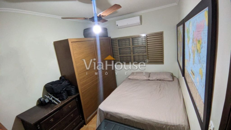 Imagem Casa com 4 Quartos à Venda, 250 m² em Independência - Ribeirão Preto Imagem Casa com 4 Quartos à Venda, 250 m² em Independência - Ribeirão Preto