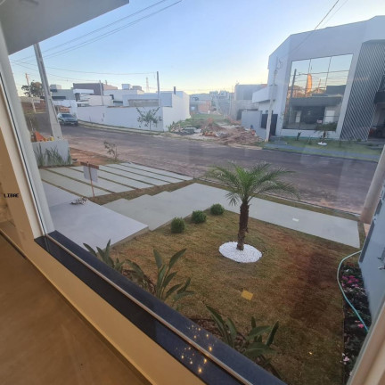 Imagem Casa com 3 Quartos à Venda, 170 m² em Lívia Iii - Botucatu Imagem Casa com 3 Quartos à Venda, 170 m² em Lívia Iii - Botucatu