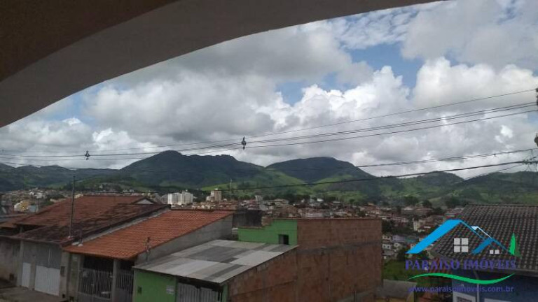 Imagem Casa com 3 Quartos à Venda, 227 m² em Centro - Paraisópolis