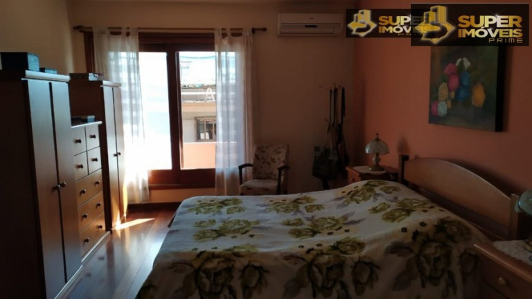 Imagem Casa com 4 Quartos à Venda, 432 m² em Centro - Pelotas