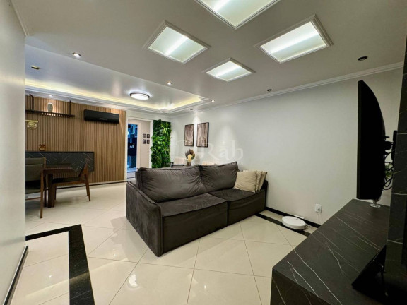 Imagem Apartamento com 3 Quartos à Venda, 170 m² em Centro - Balneário Camboriú