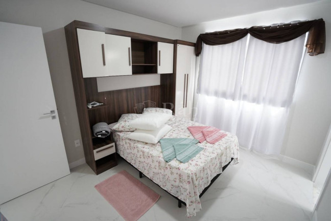 Imagem Apartamento com 2 Quartos à Venda, 135 m² em Meia Praia - Itapema