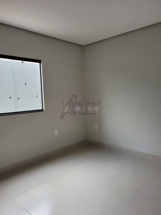 Imagem Casa com 2 Quartos à Venda, 100 m² em Montes Claros Imagem Casa com 2 Quartos à Venda, 100 m² em Montes Claros