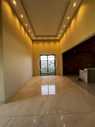 Imagem Casa de Condomínio com 3 Quartos à Venda, 231 m² em Condomínio Copacabana - Abadia De Goiás