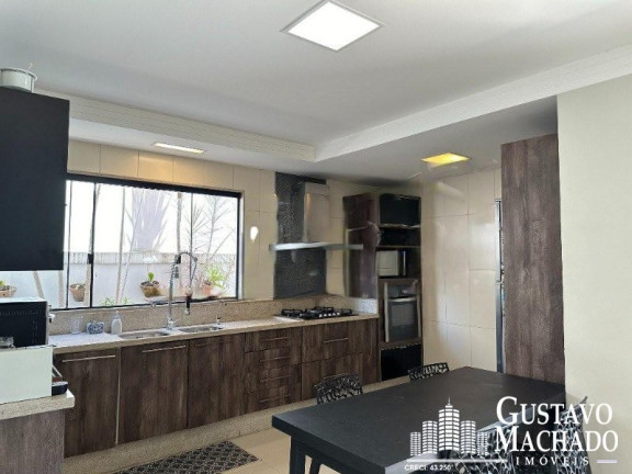 Imagem Casa com 3 Quartos à Venda, 235 m² em Morada Da Colina - Volta Redonda Imagem Casa com 3 Quartos à Venda, 235 m² em Morada Da Colina - Volta Redonda