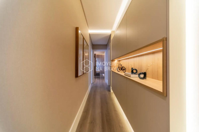 Imagem Apartamento com 4 Quartos à Venda, 237 m² em Centro - Balneário Camboriú