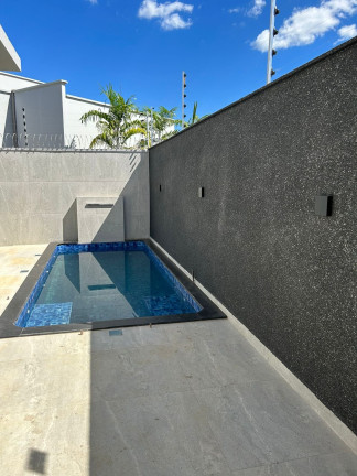 Imagem Casa com 3 Quartos à Venda, 205 m² em Plano Diretor Sul - Palmas Imagem Casa com 3 Quartos à Venda, 205 m² em Plano Diretor Sul - Palmas