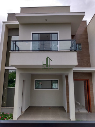 Sobrado com 3 Quartos à Venda, 104 m² em Balneário Cambiju - Itapoá