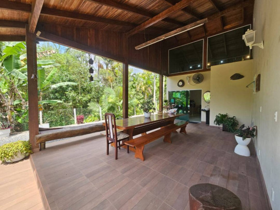Imagem Casa com 3 Quartos à Venda, 210 m² em Balneário Barra Do Sul Imagem Casa com 3 Quartos à Venda, 210 m² em Balneário Barra Do Sul