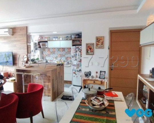Imagem Imóvel com 2 Quartos à Venda, 68 m² em Menino Deus - Porto Alegre