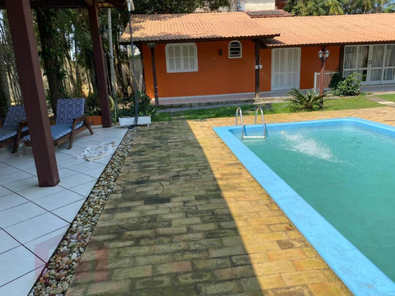Imagem Imóvel com 4 Quartos à Venda, 2.000 m²