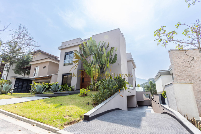 Casa com 4 Quartos à Venda, 620 m² em Vila Solaia - Barueri